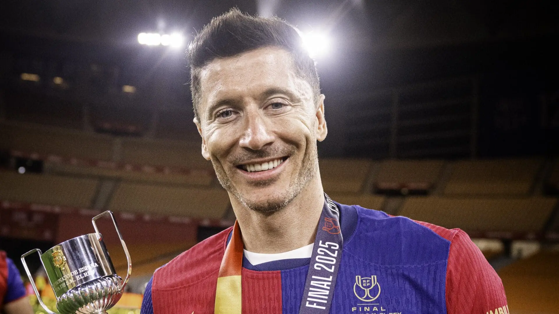 Robert Lewandoski deja al FC Barcelona