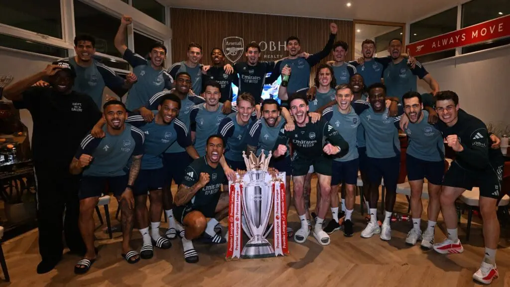 Arsenal gana la Premier League por primera vez después de 22 años