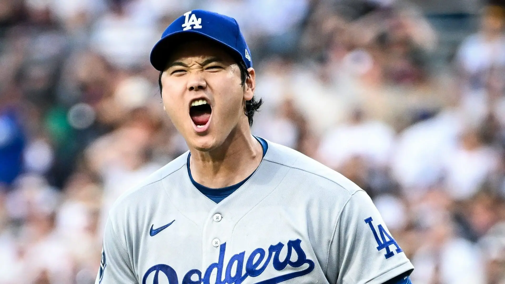 Shohei Ohtani brilla con el bate y en el montículo