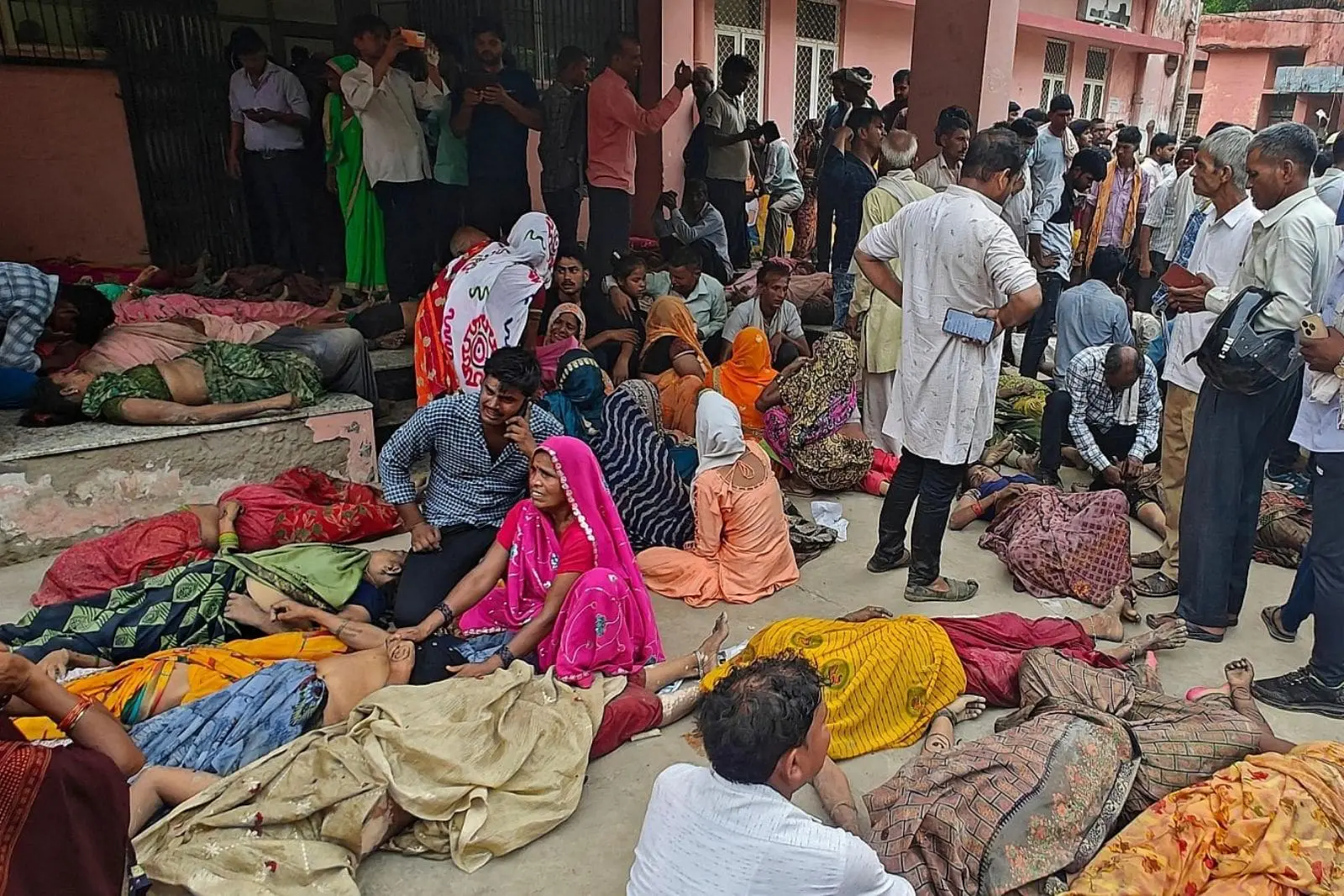 India enfrenta tragedia climática: casi 100 muertos por tormentas y rayos