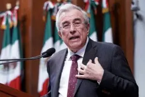 Rubén Rocha Moya pide licencia como Gobernador de Sinaloa mientras dure proceso de investigación