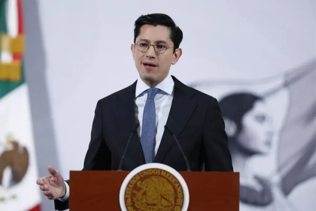 Roberto Velasco, titular de la SRE, designa a 18 nuevos funcionarios de alto nivel en México