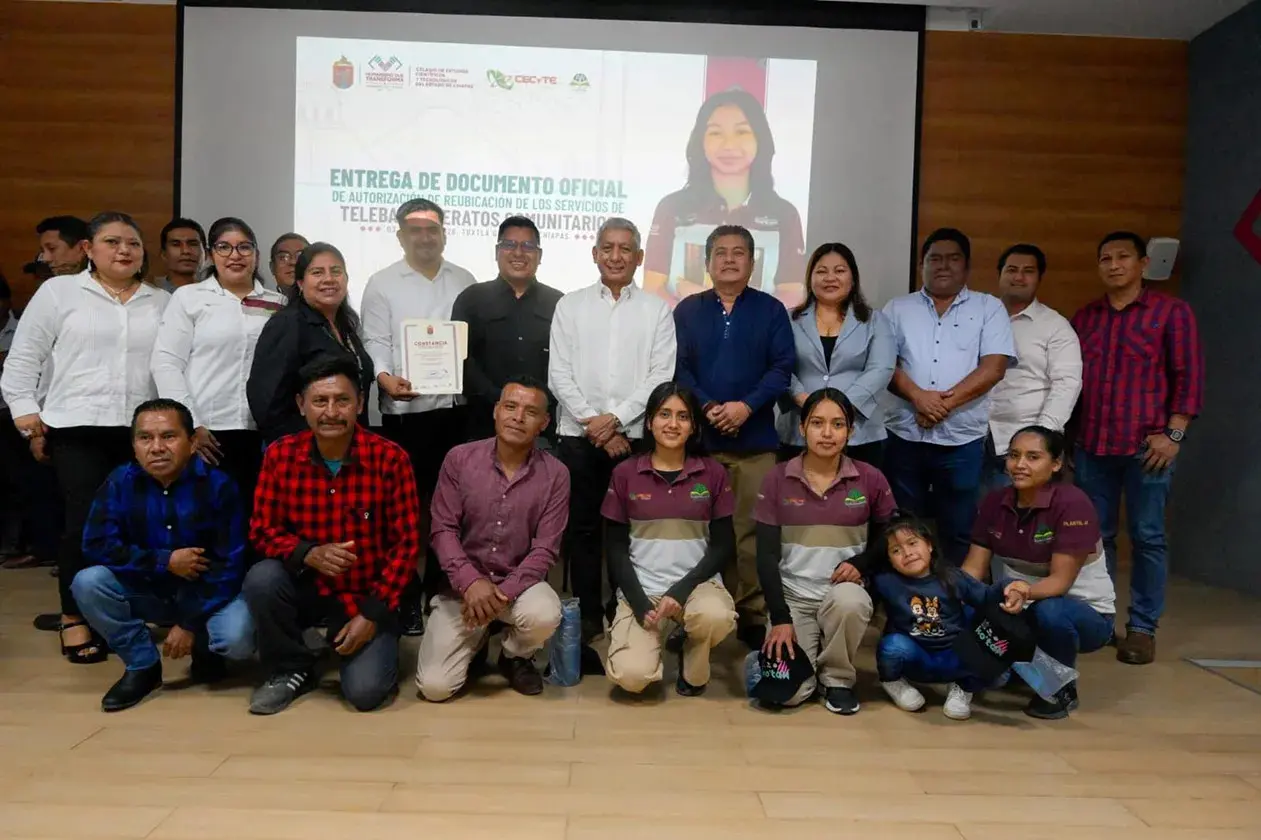 Conmemora CECyTECH 32 años de formación académica