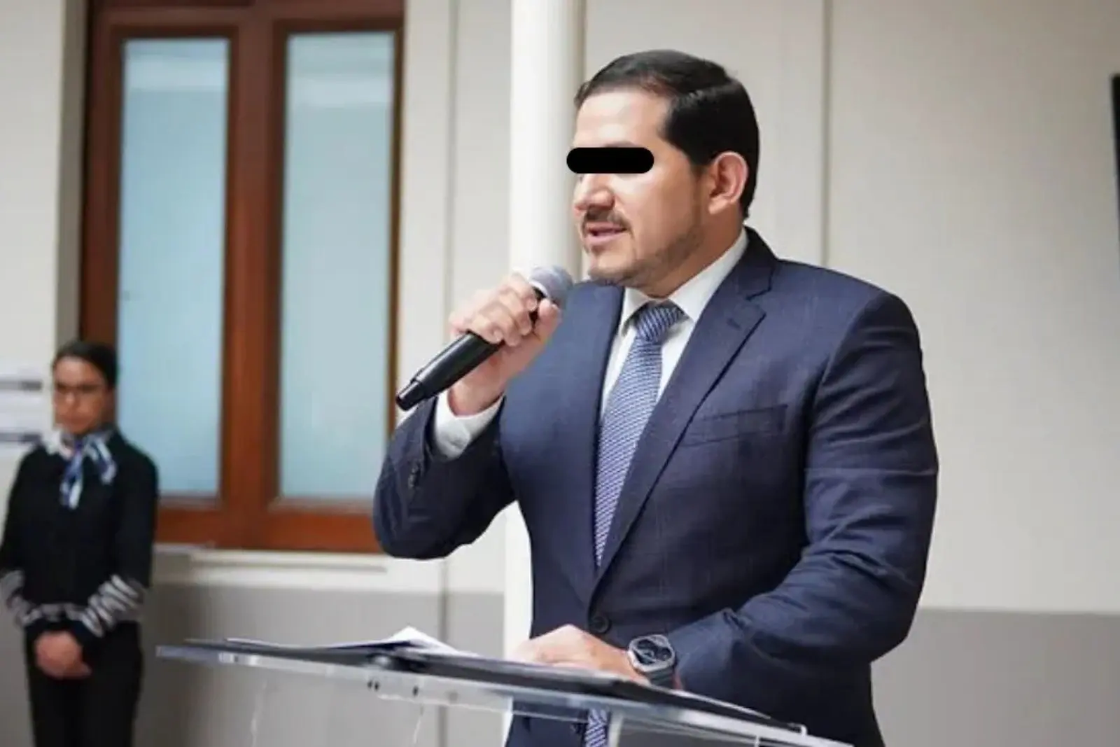 Cae ex funcionario de Alfredo del Mazo por venta ilegal de plazas en el Estado de México