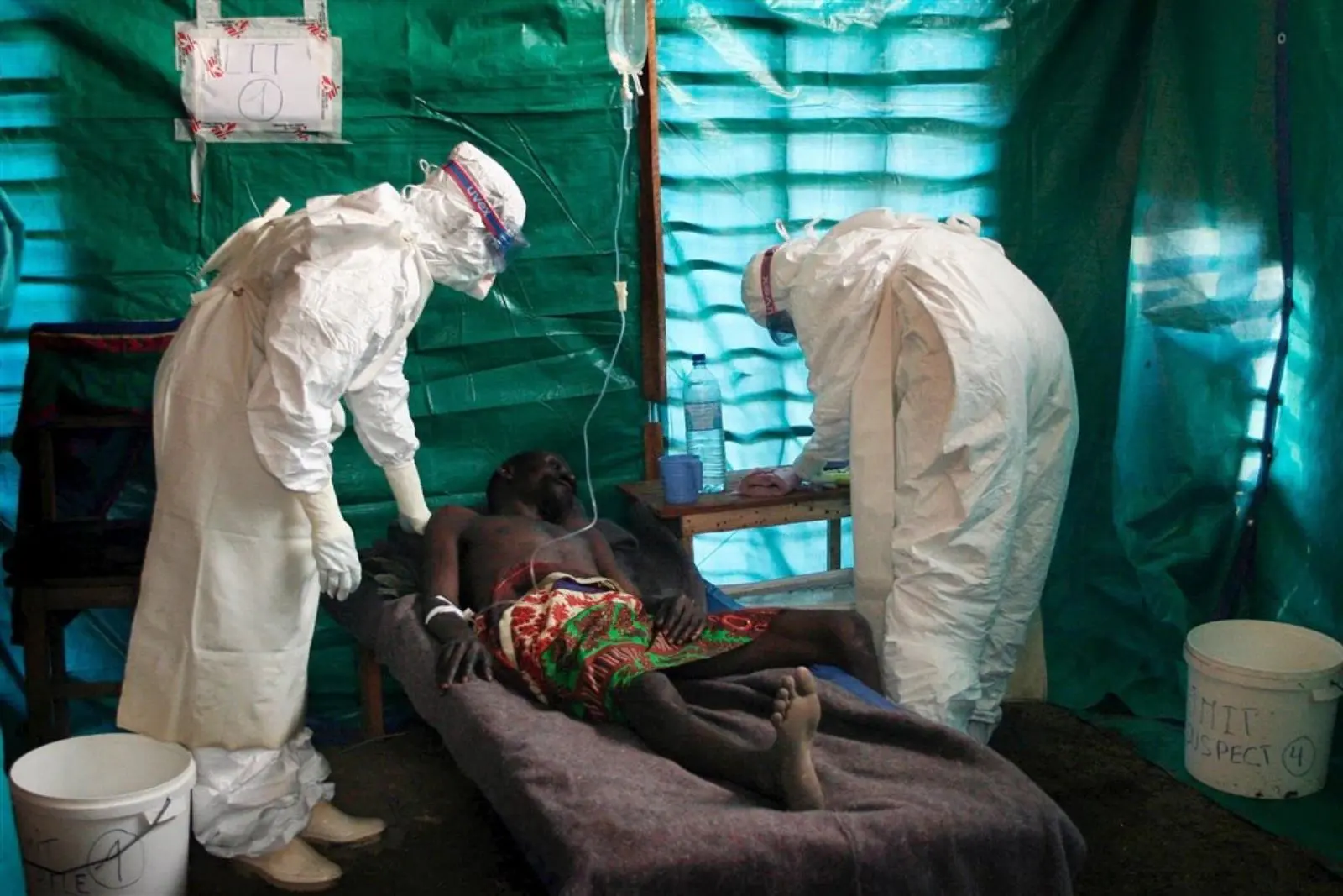 Congo reporta 100 muertes tras más de 550 casos confirmados por Ébola
