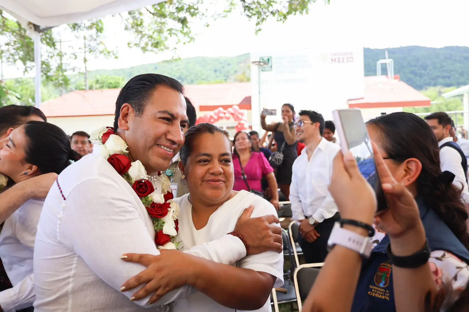 Ramírez Aguilar fortalece infraestructura de salud y caminos en Las Margaritas y Maravilla Tenejapa