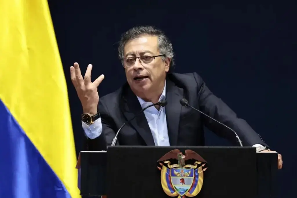 Gustavo Petro acusa a Donald Trump de intervenir en elecciones de Colombia y rechaza suspensión