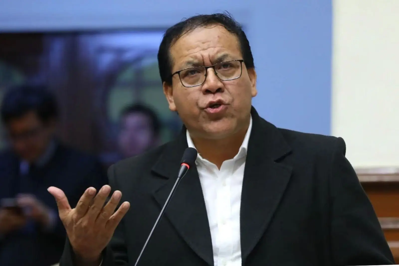 Roberto Sánchez denuncia fraude electoral en Perú; no reconocerá gobierno de Fujimori