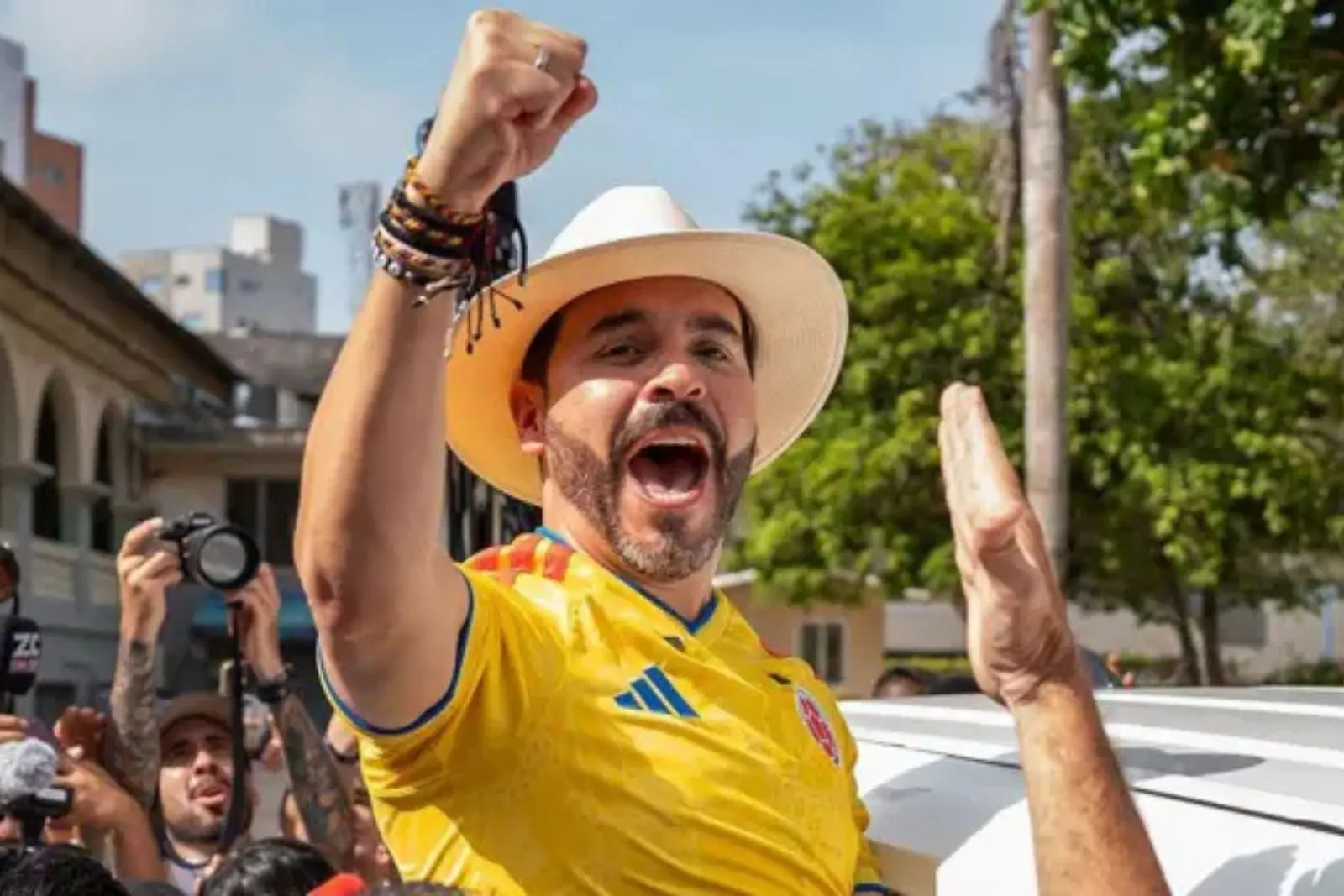 Derecha internacional celebra triunfo de Abelardo de la Espriella en Colombia