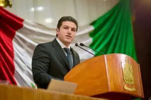 Samuel García presenta defensa por escrito ante juicio político en Congreso de Nuevo León