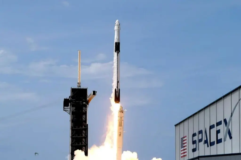 Muere trabajador en instalaciones de SpaceX; denuncian fallas de seguridad en planta Texas
