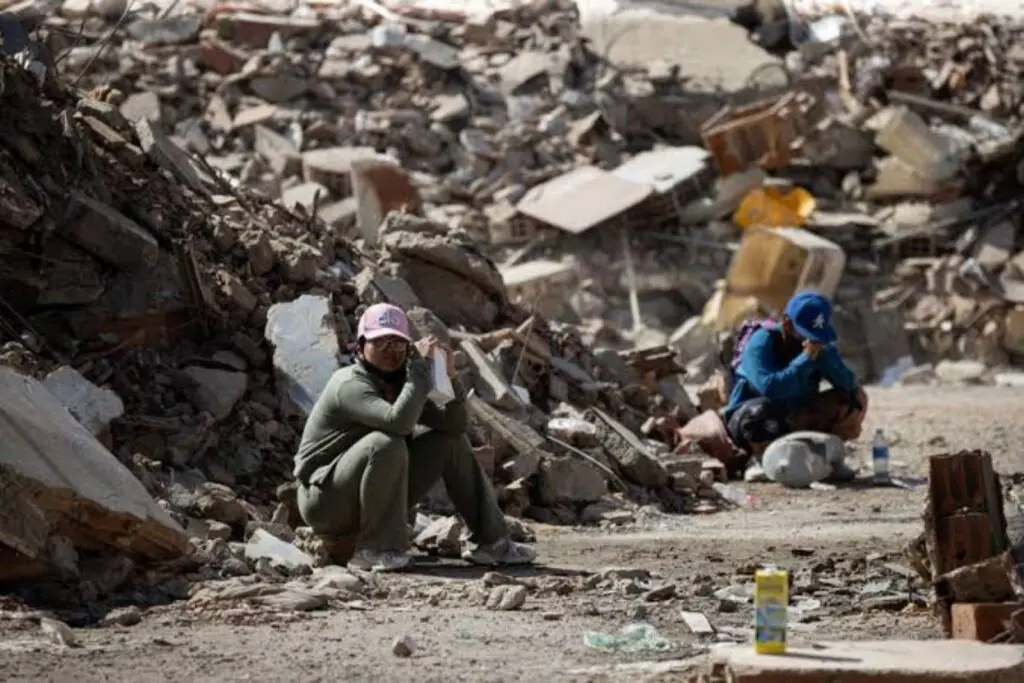 Aumentan a mil 719 muertos y más de 5 mil heridos tras doble terremoto en Venezuela