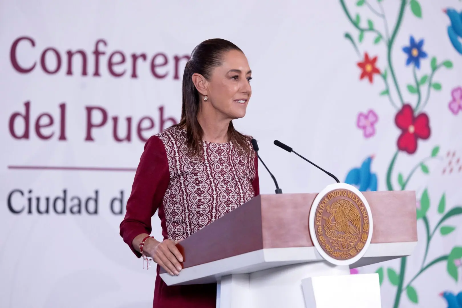 Presidenta aclara que 800 mdp serán destinados a escuelas y plazas docentes