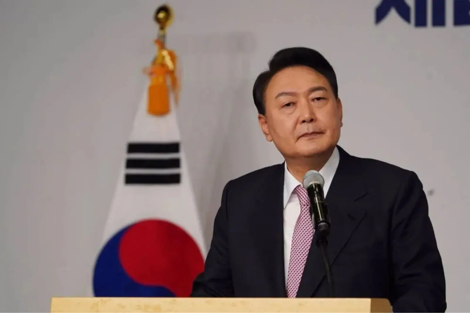 Condenan a 30 años de prisión al ex presidente surcoreano Yoon Suk Yeol