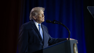 Donald Trump durante la celebración estadounidense por los 250 años de independencia de Estados Unidos en Washington.