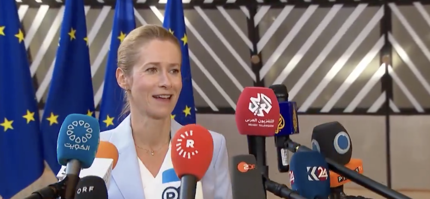 Kaja Kallas durante conferencia sobre la navegación en el estrecho Ormuz