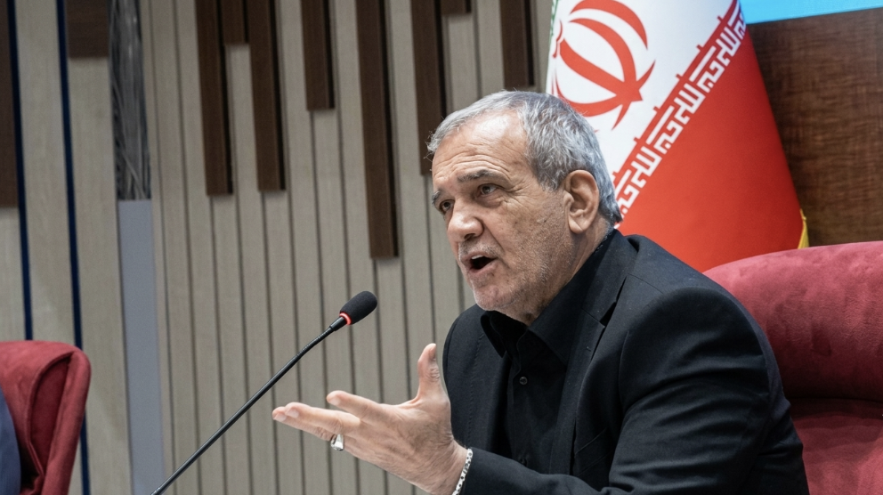 El presidente de Irán, Masoud Pezeshkian, durante una reunión oficial en la que afirmó que su país se encuentra en una guerra total contra Estados Unidos.@drpezeshkian