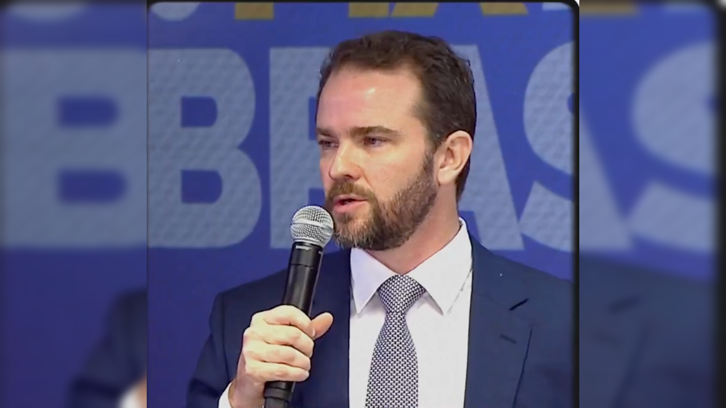Dario Durigan criticó los comentarios del presidente argentino Javier Milei tras la polémica generada en Brasil. Foto: Captura de pantalla de un video publicado en X por @LulaOficial.