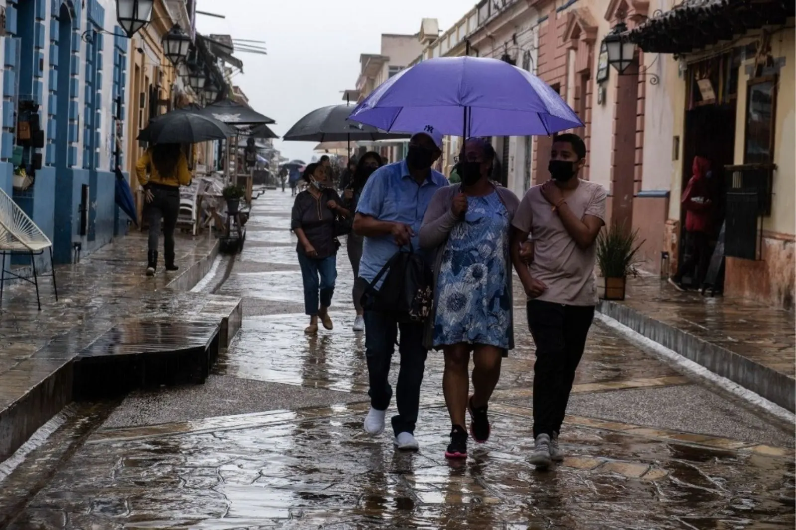 Onda Tropical 22 provocará lluvias intensas en Chiapas; Protección Civil llama a extremar precauciones