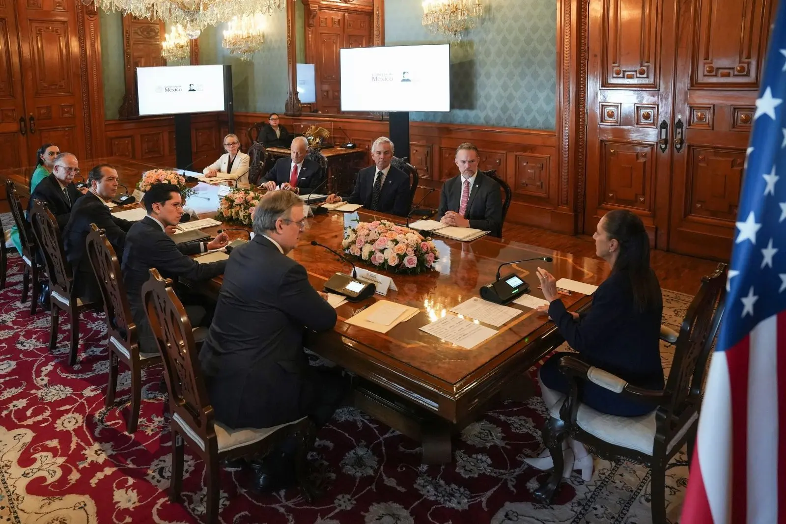 México y Estados Unidos acuerdan fortalecer cooperación económica en T-MEC