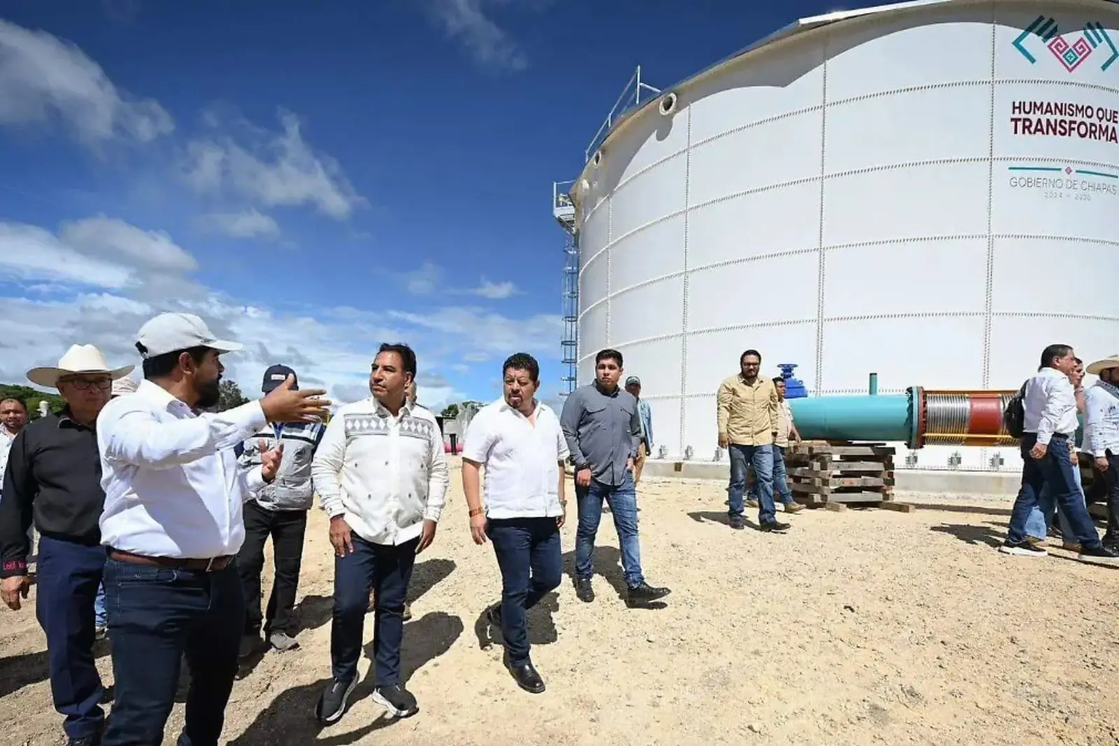 Eduardo Ramírez fortalece infraestructura, educación y bienestar en Las Rosas y Comitán