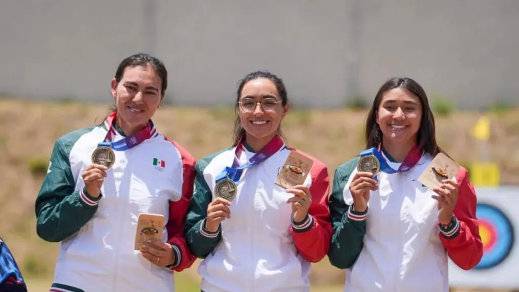 Representantes mexicanos destacaron en remo y wakeboard durante Santo Domingo 2026