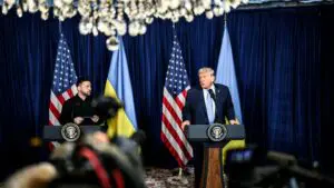 Donald Trump y Volodymir Zelensky analizaron la reactivación de las negociaciones de paz y la producción de misiles Patriot para Ucrania.