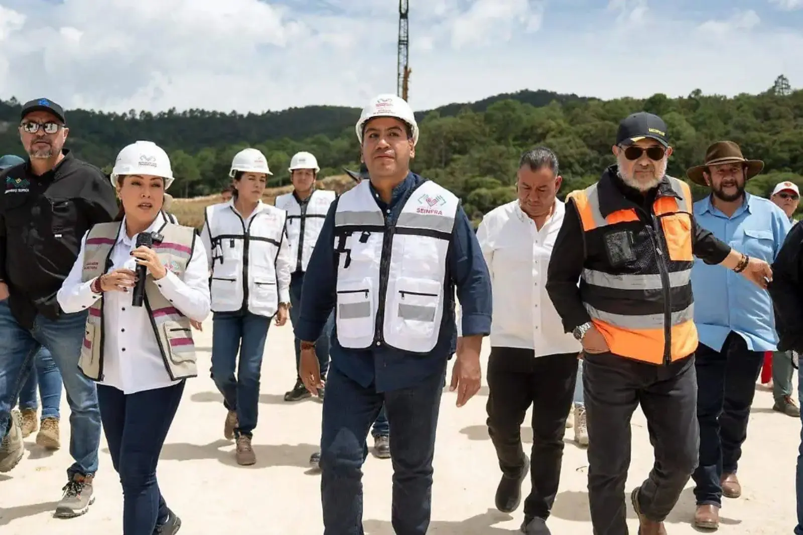 Eduardo Ramírez supervisa el Libramiento Las Alfareras; obra reducirá traslados