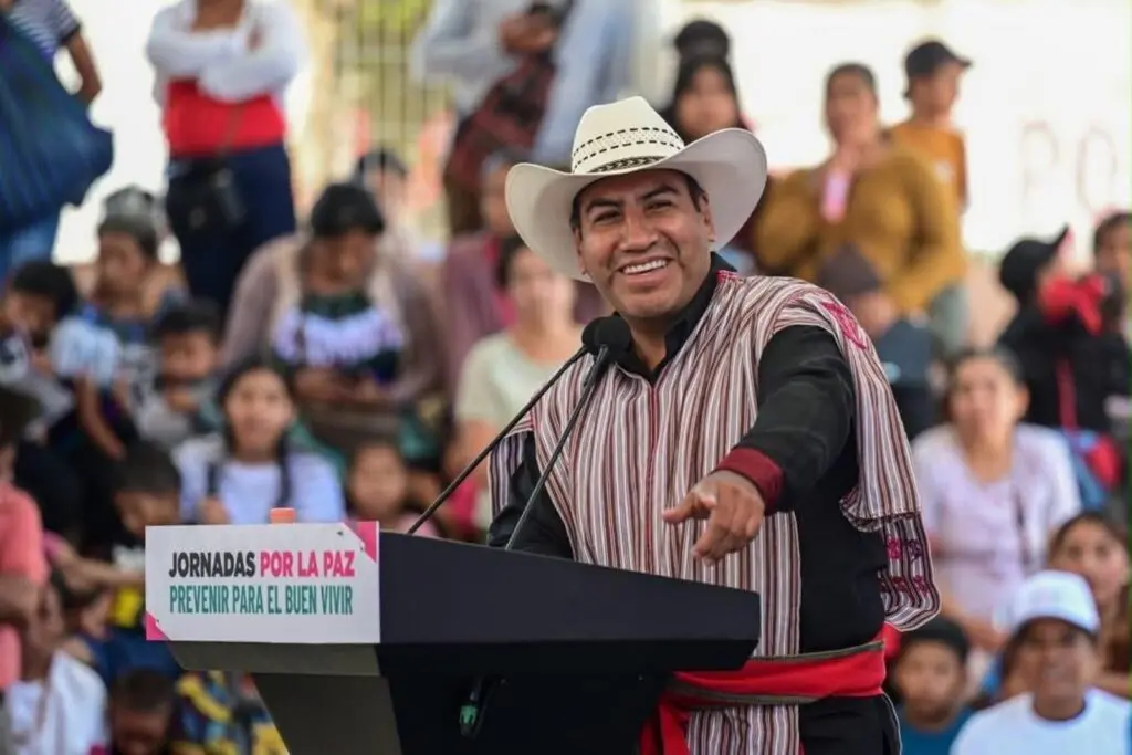 Eduardo Ramírez lleva Jornada por la Paz a Pantelhó; inicia obras de agua potable en comunidades prioritarias