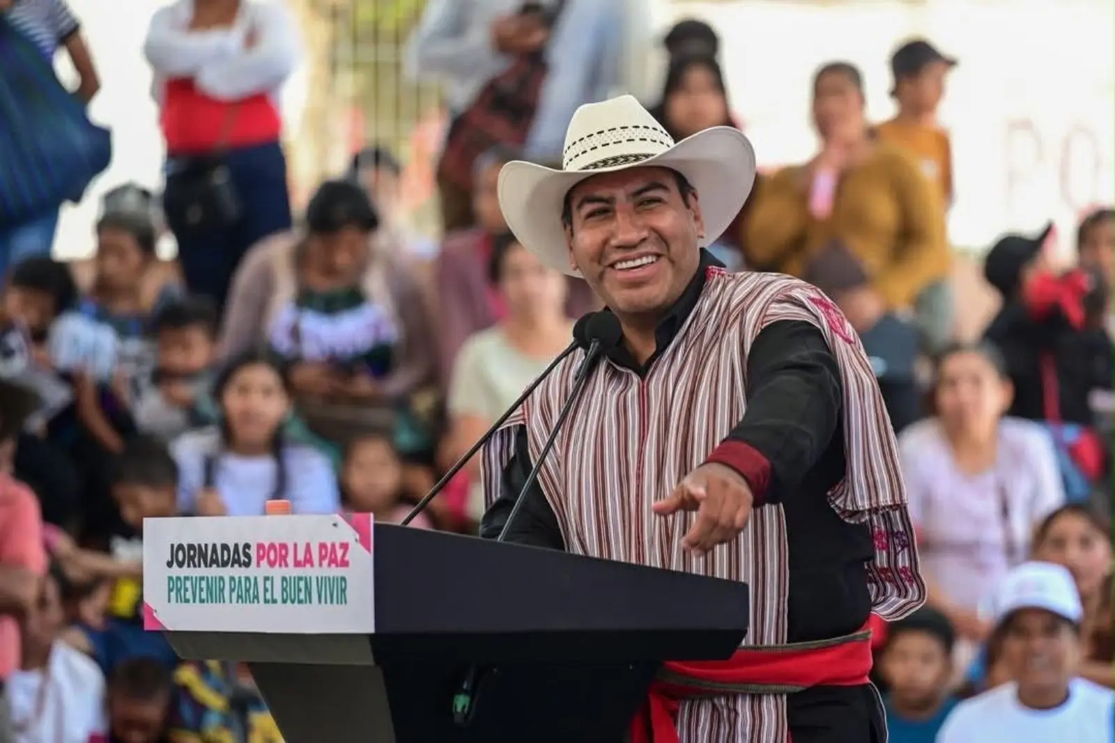 Eduardo Ramírez lleva Jornada por la Paz a Pantelhó; inicia obras de agua potable en comunidades prioritarias