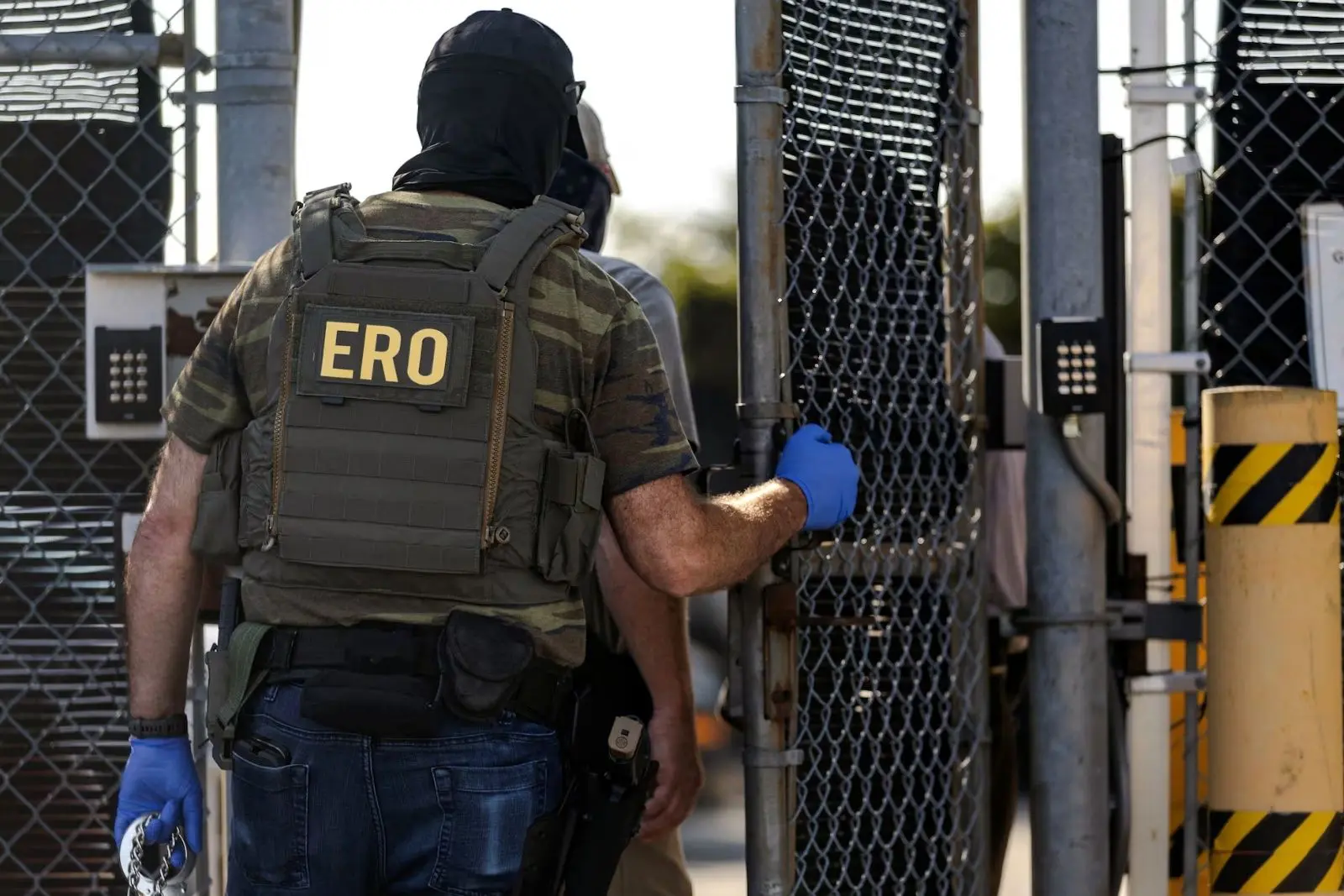 Muere migrante mexicano bajo custodia del ICE; suman 16 fallecidos