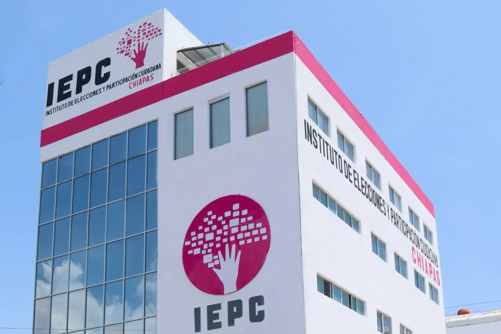 Avanza selección de consejerías del IEPC Chiapas; 24 aspirantes continúan en el proceso