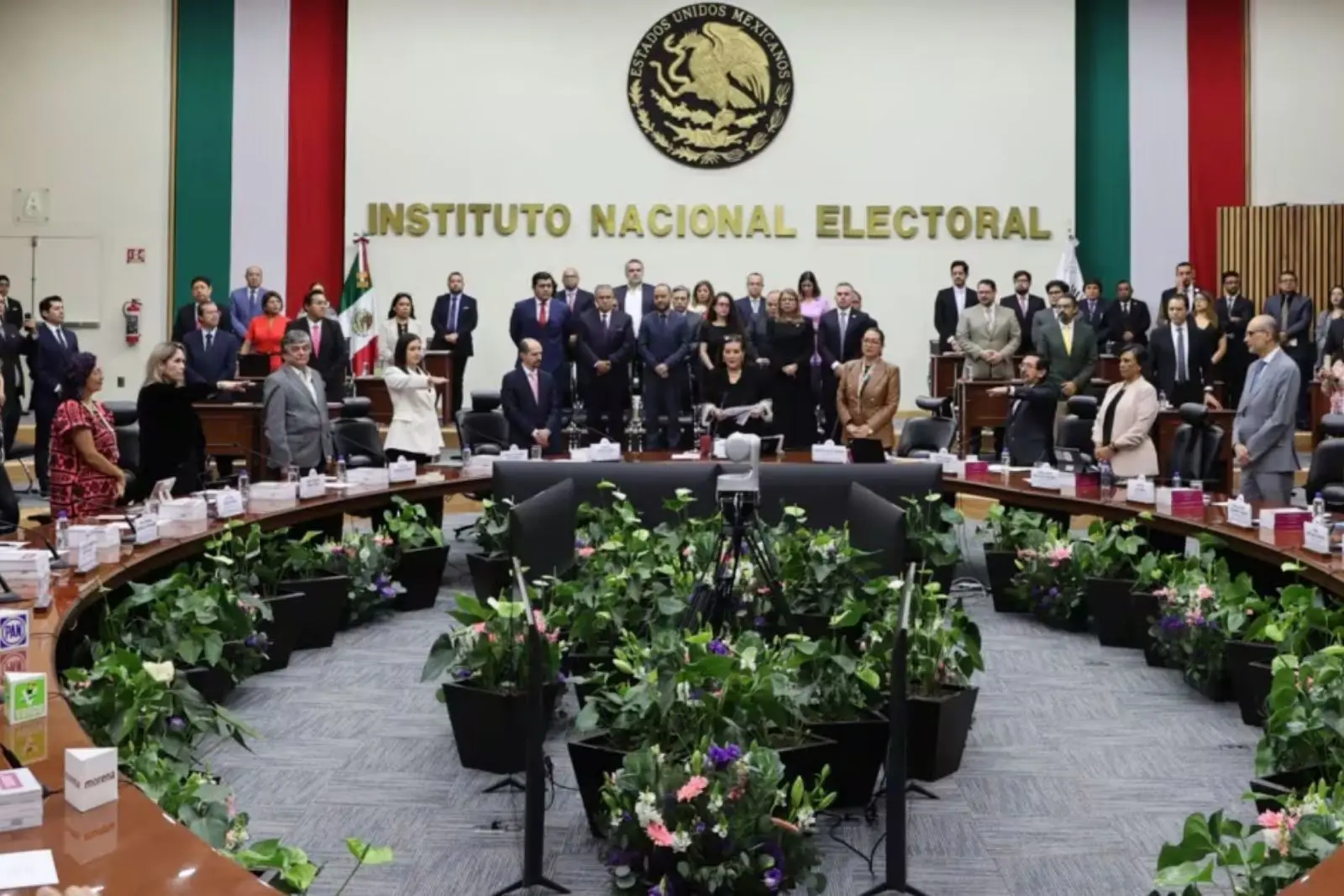 PAZ y Somos México debutan en Consejo General del INE; representantes rinden protesta