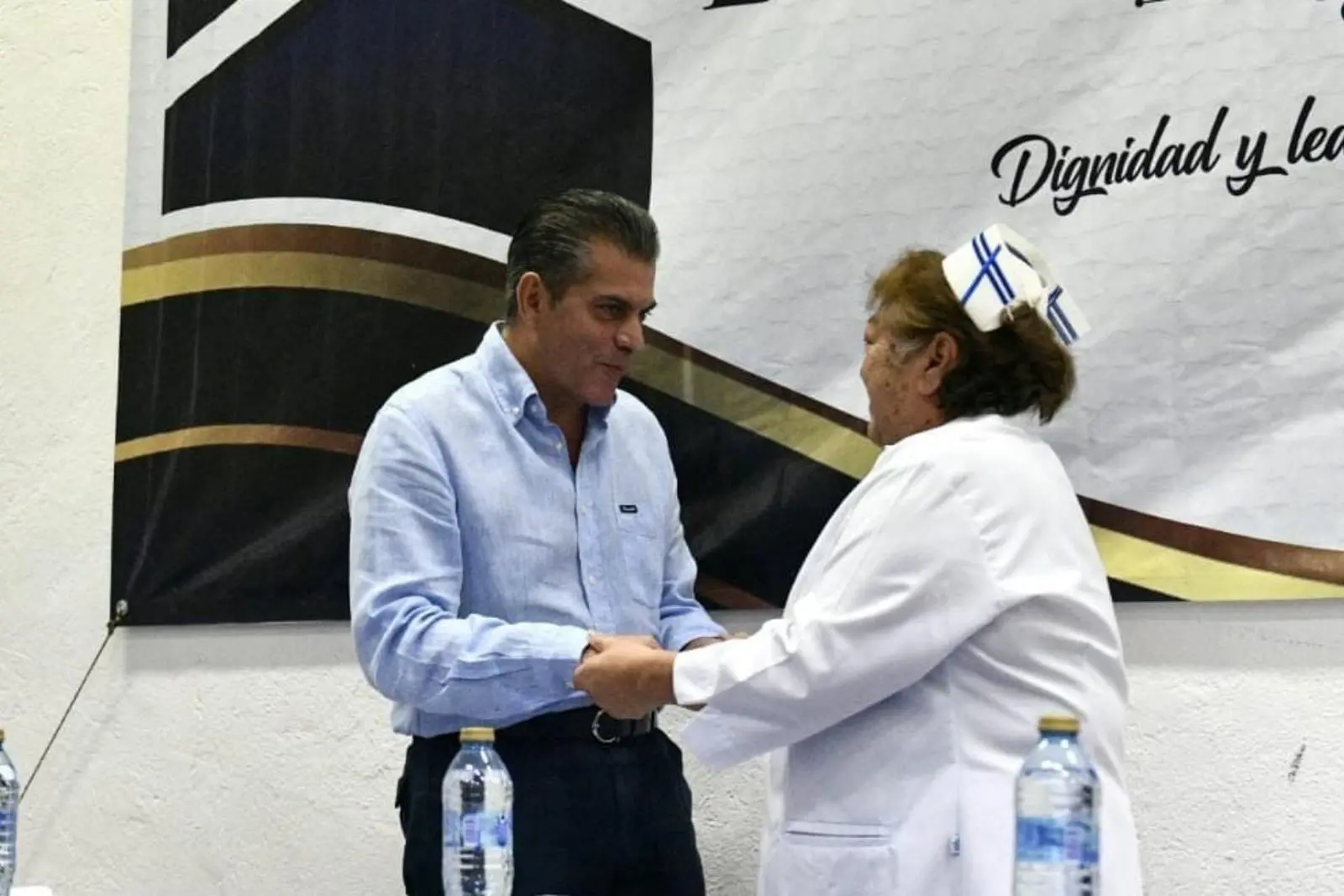 Yamil Melgar reconoce compromiso de enfermeras durante ceremonia Tapachula