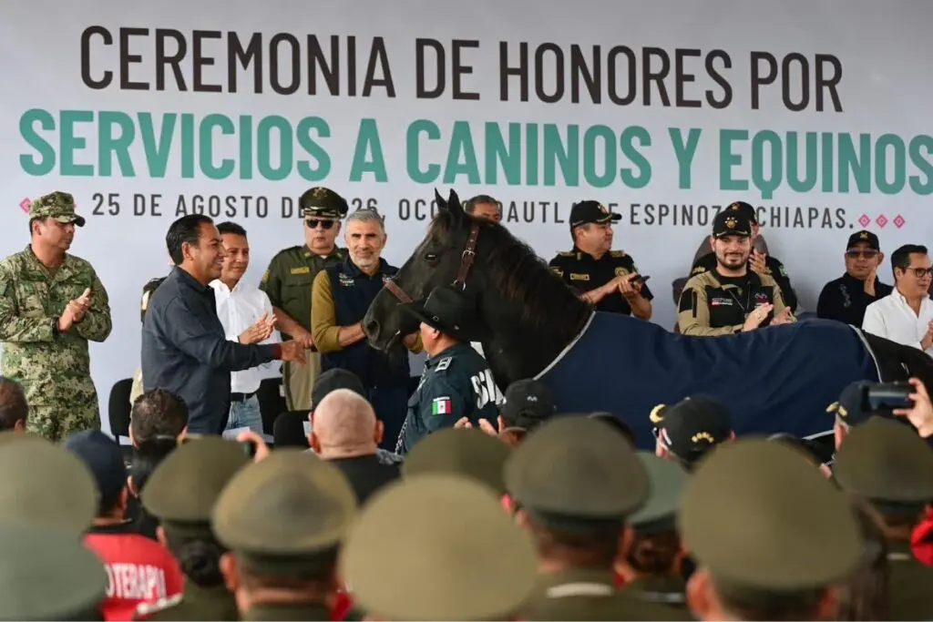 Eduardo Ramírez reconoce a caninos y equinos de seguridad con retiro digno en Chiapas