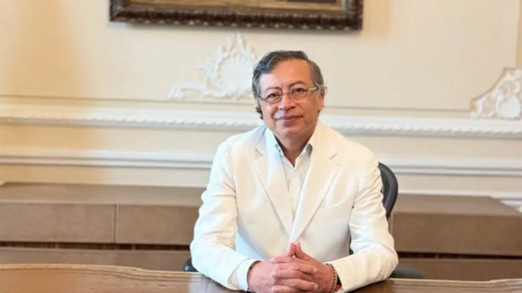 Gustavo Petro pide investigar a Cerimedo por elecciones de Colombia