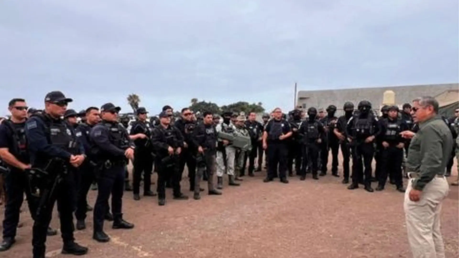Operativo de la Fiscalía General de Baja California contra una célula del CJNG vinculada con homicidios y otros hechos violentos en Tecate. Foto: seguridadbc.gob.mx/