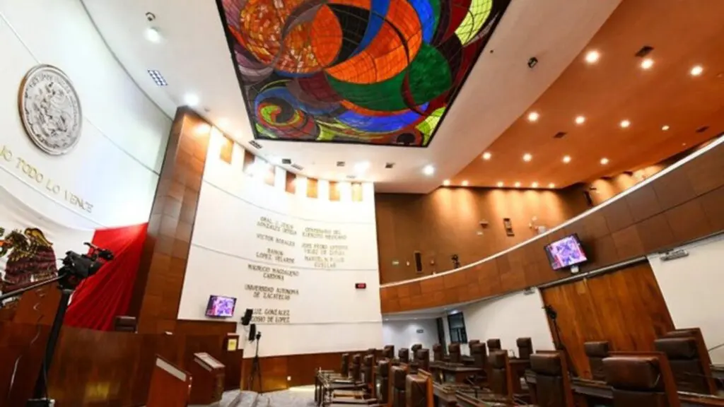 Congreso de Zacatecas durante la aprobación de la reforma para asignar plurinominales