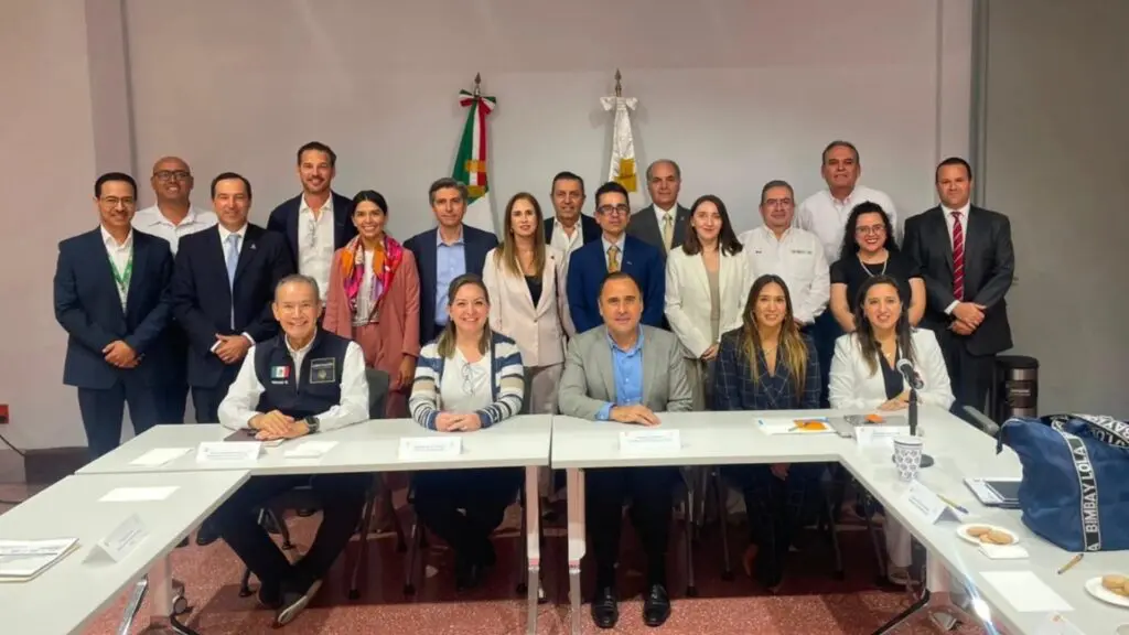 La CFE contempla inversiones para fortalecer la infraestructura eléctrica de Nuevo León. Foto: CFE