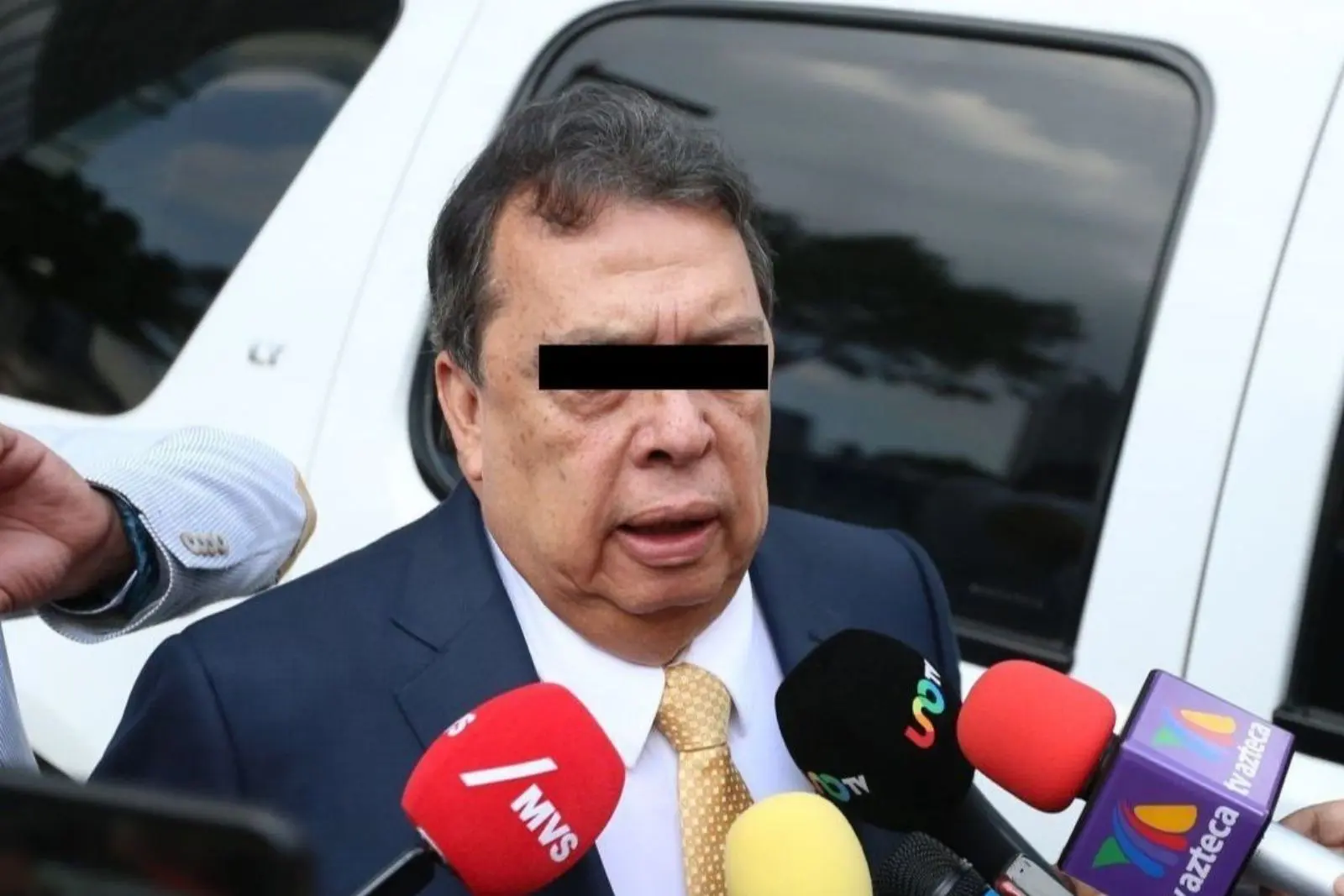 Cae Ángel "N", ex gobernador de Guerrero, por presunto ocultamiento de evidencia en caso Ayotzinapa