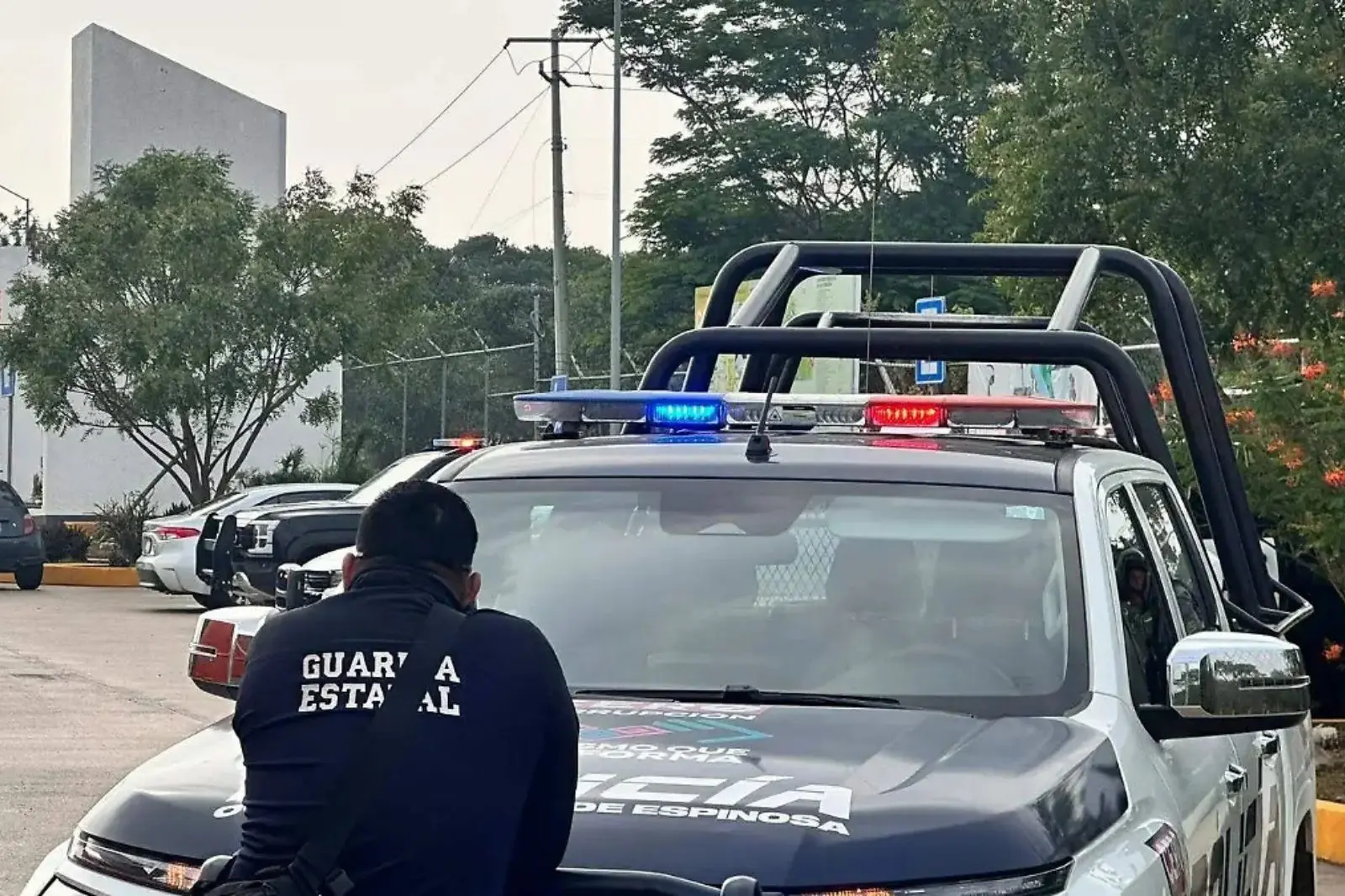Investigan homicidio de mujer en baños de la caseta Coita–Arriaga; hallan casquillos percutidos