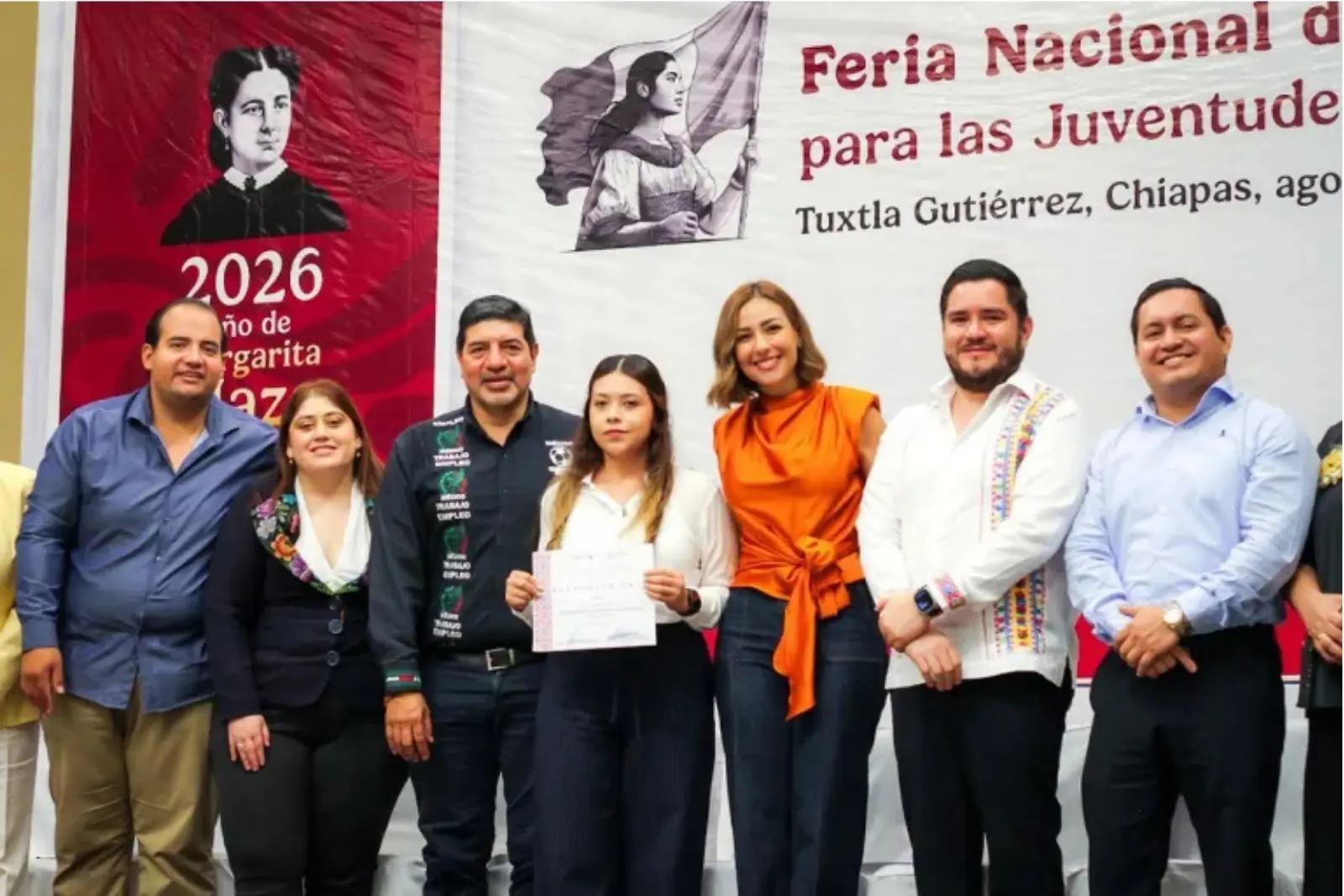 Feria Nacional de Empleo reúne en Tuxtla a jóvenes en busca de oportunidades laborales