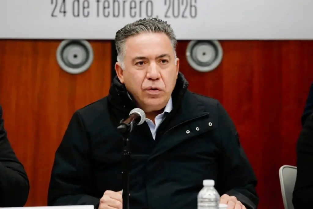 Enrique Inzunza rompe con bancada de Morena; seguirá como Senador independiente