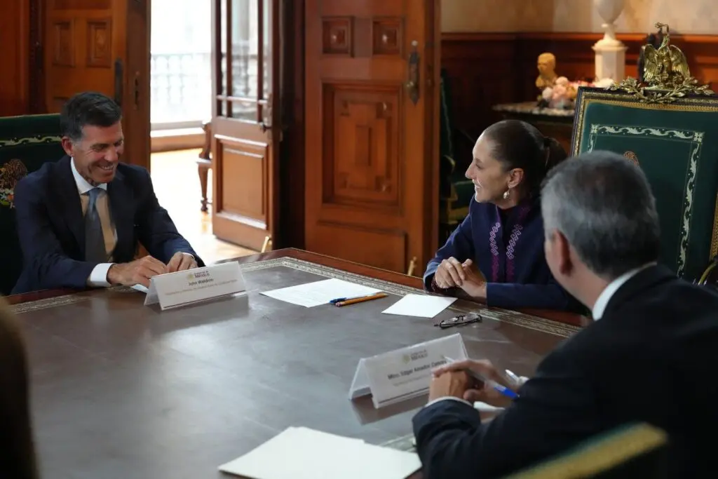 Presidenta abre diálogo con Goldman Sachs para atraer inversiones a México