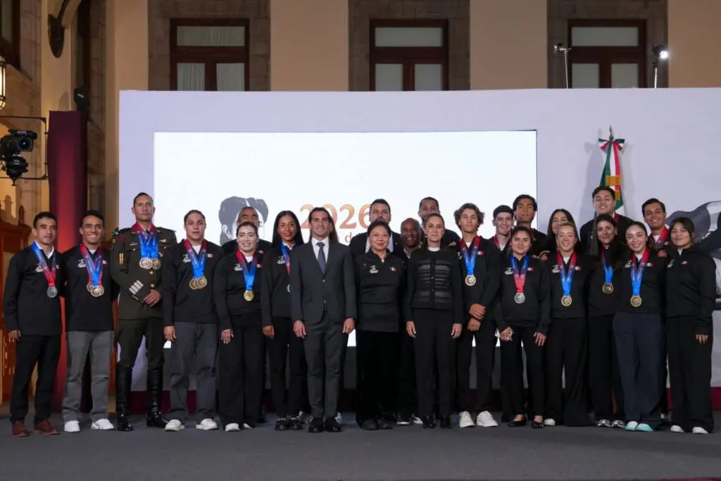 Sheinbaum reconoce histórica actuación de México en Juegos Centroamericanos; anuncia aumento de becas