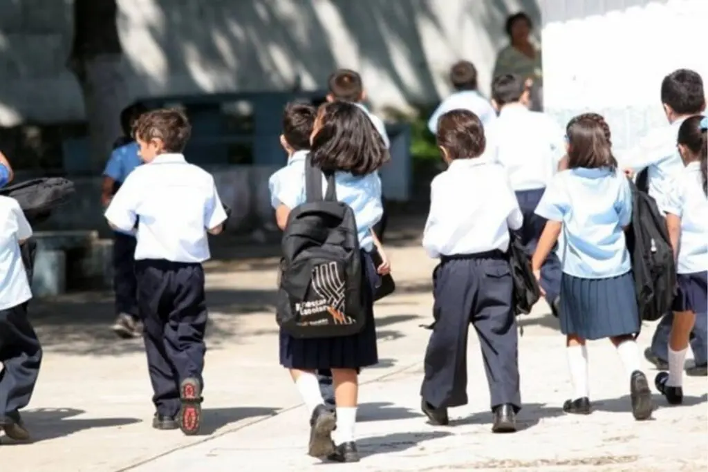 Más de un millón de estudiantes regresan a las aulas en Chiapas con el inicio del ciclo 2026-2027