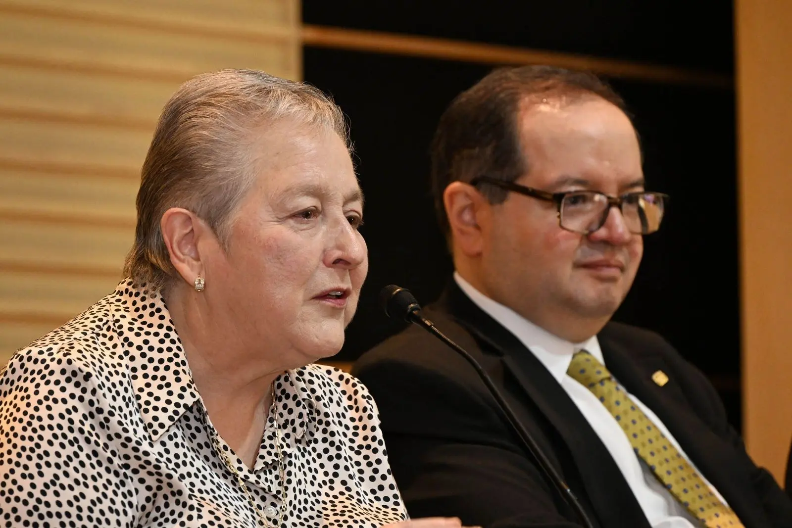 Renuncia Patricia Dávila a Secretaría General de la UNAM; Javier de la Fuente asume el cargo