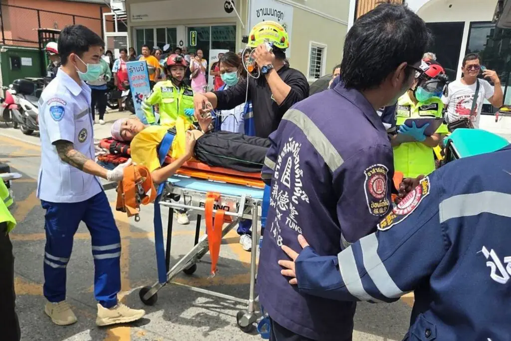 Tiroteo en escuela de Tailandia deja nueve muertos; estudiante de 12 años fallece por heridas