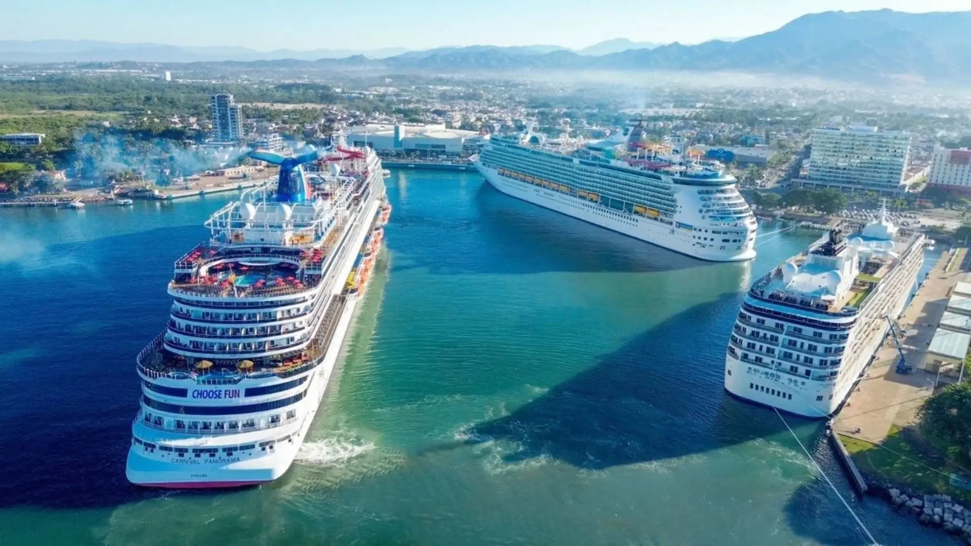 Primer Home Port de México en Puerto Vallarta con tres muelles. Foto: Semar