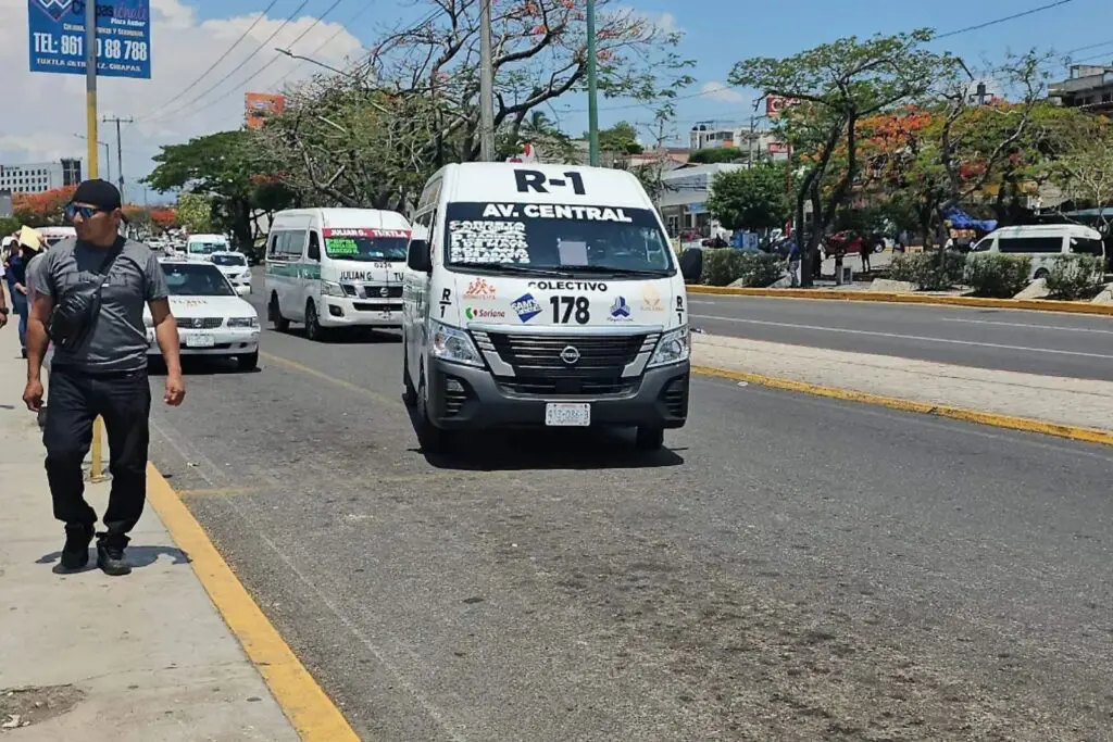 Transportistas de Chiapas plantean aumentar un peso al pasaje ante alza en costos de operación